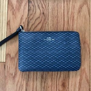 NWT Coach Wristlet